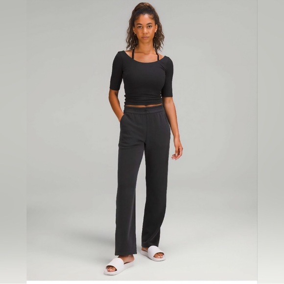 lululemon athletica Pants - Lululemon Softstreme High-Rise Pant Black Straight leg Sweatpants size 6